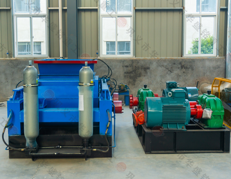 破碎煤矸石的雙齒輥破碎機廠家如何選擇?